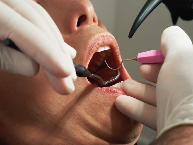 La importancia de visitar regularmente al dentista