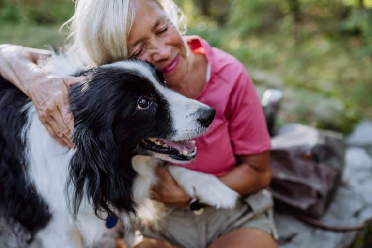 CaniAusa desea concienciar a la sociedad sobre la necesidad de adoptar animales