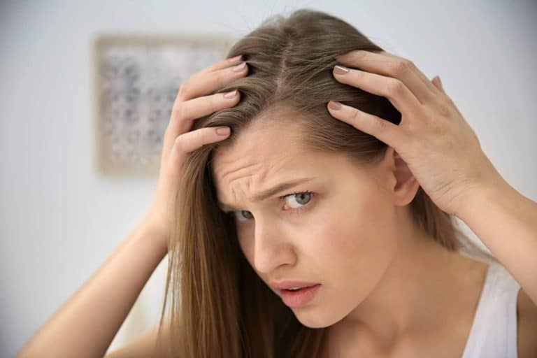 Soluciones para la caída del cabello, con la Farmacia Laura Garín