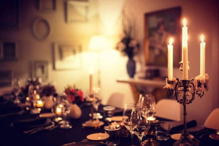Gastroshows organiza la cena clandestina; el evento donde los comensales no conocen el restaurante en el que comerán