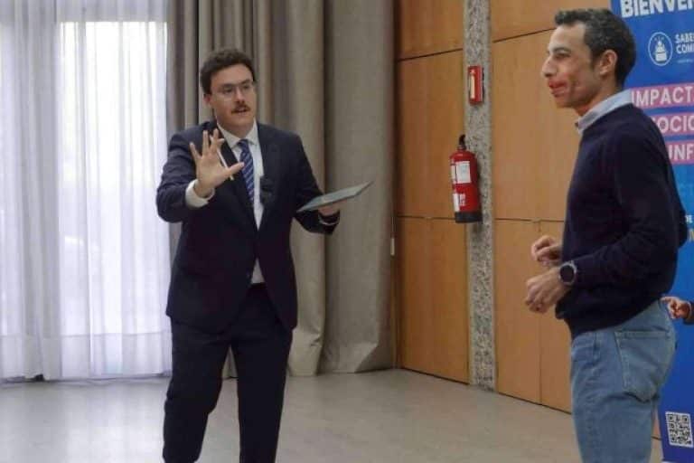 En qué consiste el podcast Saber Comunicar de Fernando Miralles