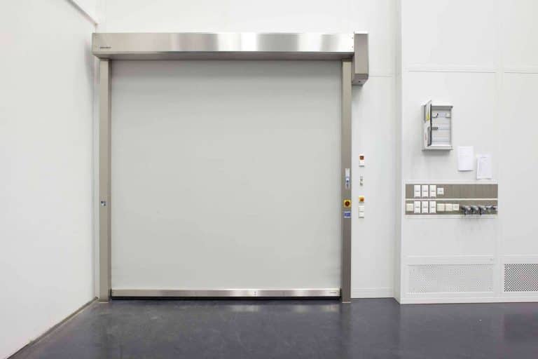 ASSA ABLOY, puertas rápidas para salas limpias