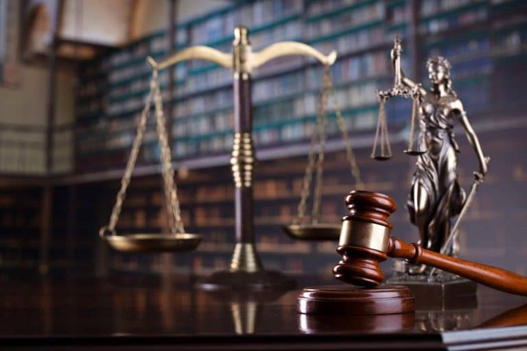 Asesority y su equipo de abogados especialistas en reclamaciones bancarias