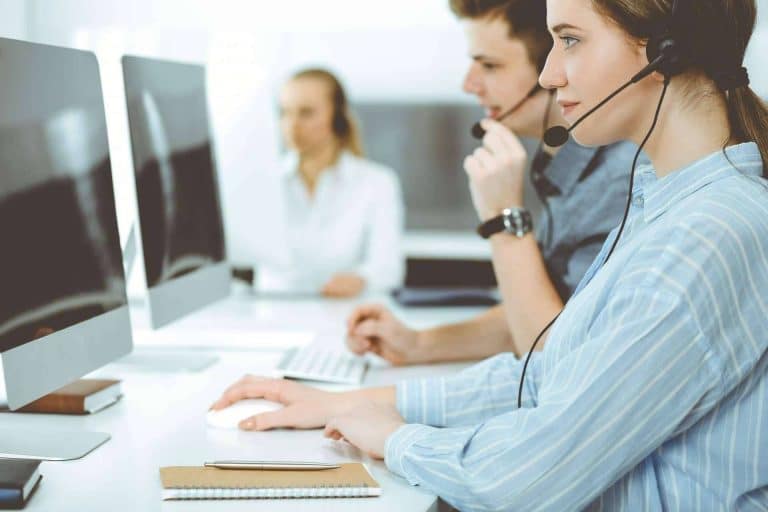 Creando experiencias positivas de clientes en la comunicación con el contact center que ofrece TELLiT