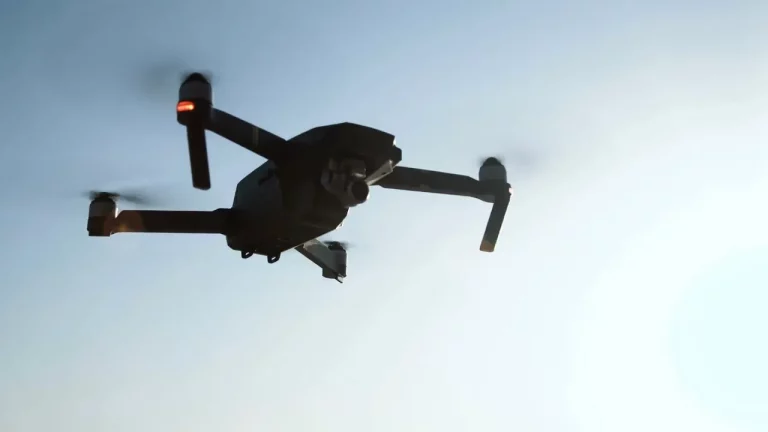 Un grupo de ingenieros alemanes construye un dron con una bañera.