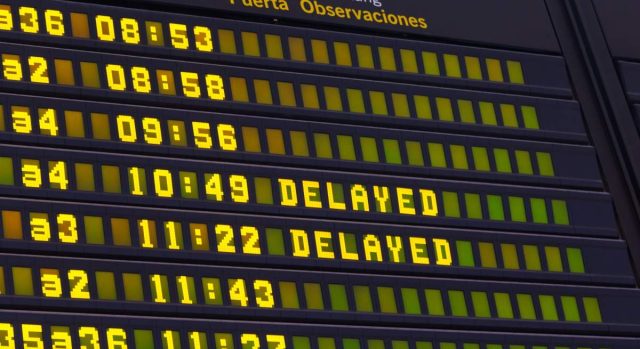 Lo que no quieren que sepas Iberia y Ryanair si tu vuelo sale con retraso