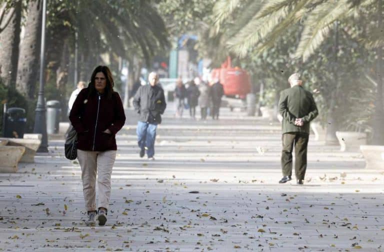 El frío continúa y el lunes llega una masa de aire que desplomará los termómetros