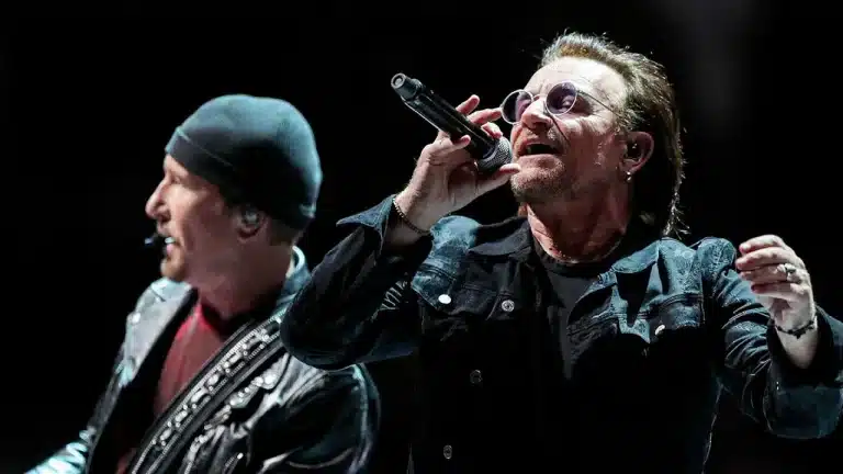U2 regresa a los escenarios en Las Vegas sin Larry Mullen como batería.