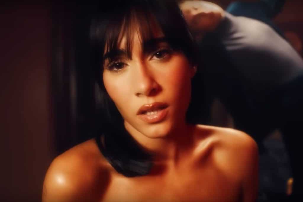 Aitana Emula A Shakira Con Su Última Canción, Pero Ella No Es La Víctima