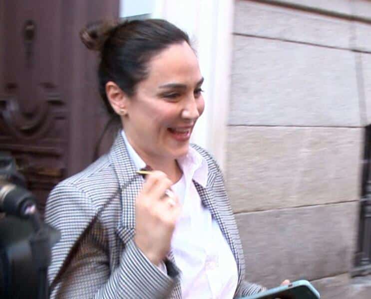 Tamara Falcó ignora, con una sonrisa, las críticas por su carísima y exclusiva lista de bodas