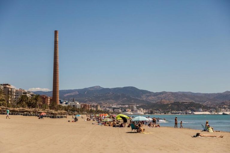 Las lluvias y viento fuerte en el noroeste darán paso a temperaturas veraniegas de hasta 32ºC el fin de semana