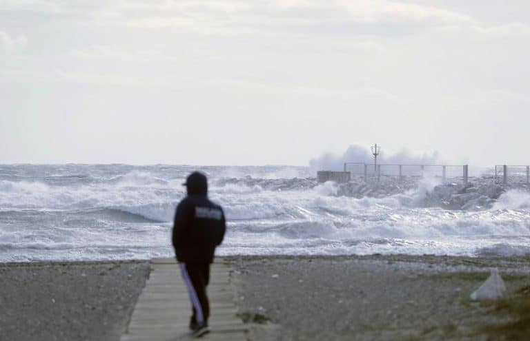 Las temperaturas suben y el riesgo por viento fuerte o por costeros afectará al noroeste y al tercio oriental