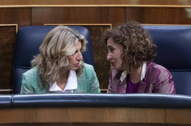 María Jesús Montero admite que la tarea de Díaz con ‘Sumar’ es «muy difícil» pero le desea que «llegue a buen puerto»
