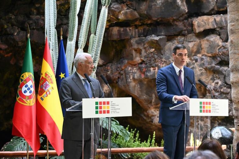 Sánchez y Costa celebran que Marruecos se sume a la candidatura del Mundial de fútbol y creen que la hace más atractiva