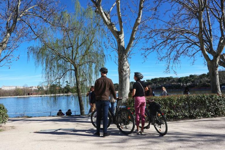 Los cielos poco nubosos predominarán, y bajarán las temperaturas mínimas