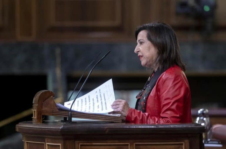 Robles dará cuentas hoy en el Congreso de la ayuda militar a Ucrania y el envío de carros de combate ‘Leopard’