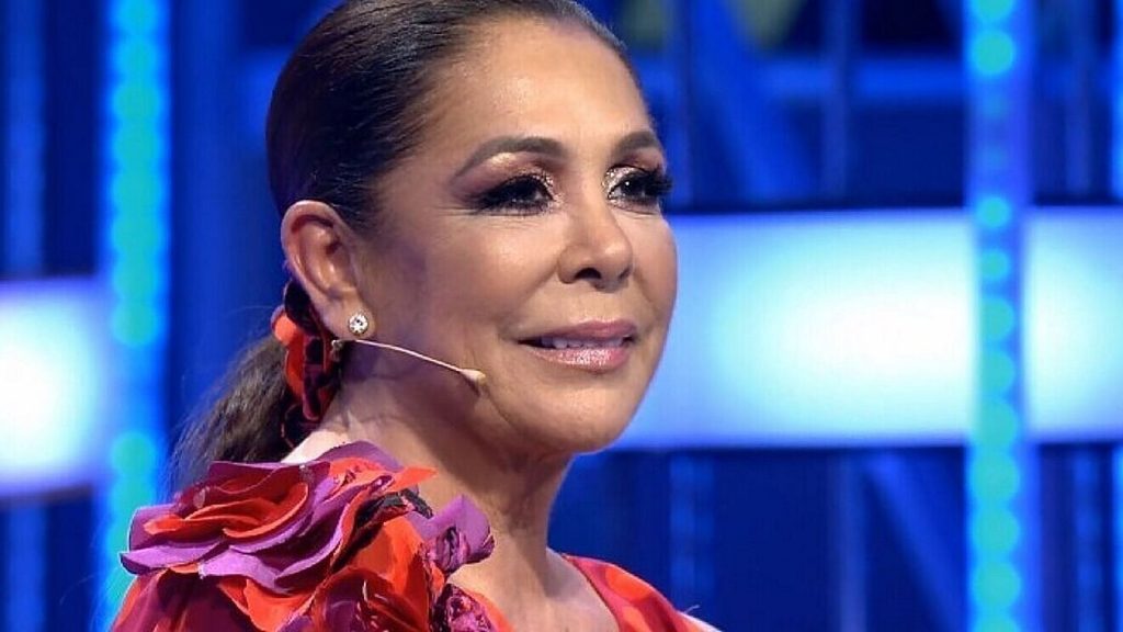 Isabel Pantoja, Crecida Tras Su Gira Y Anunciando Un Bombazo