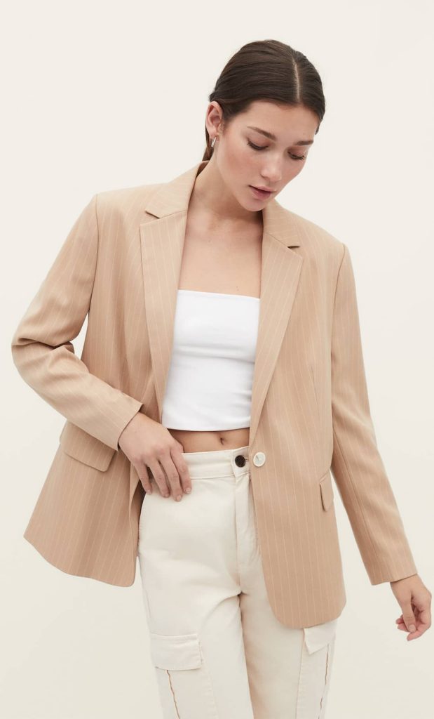 Stradivarius: Los Trajes De Mujer Para Deslumbrar De Fiesta O En El Trabajo