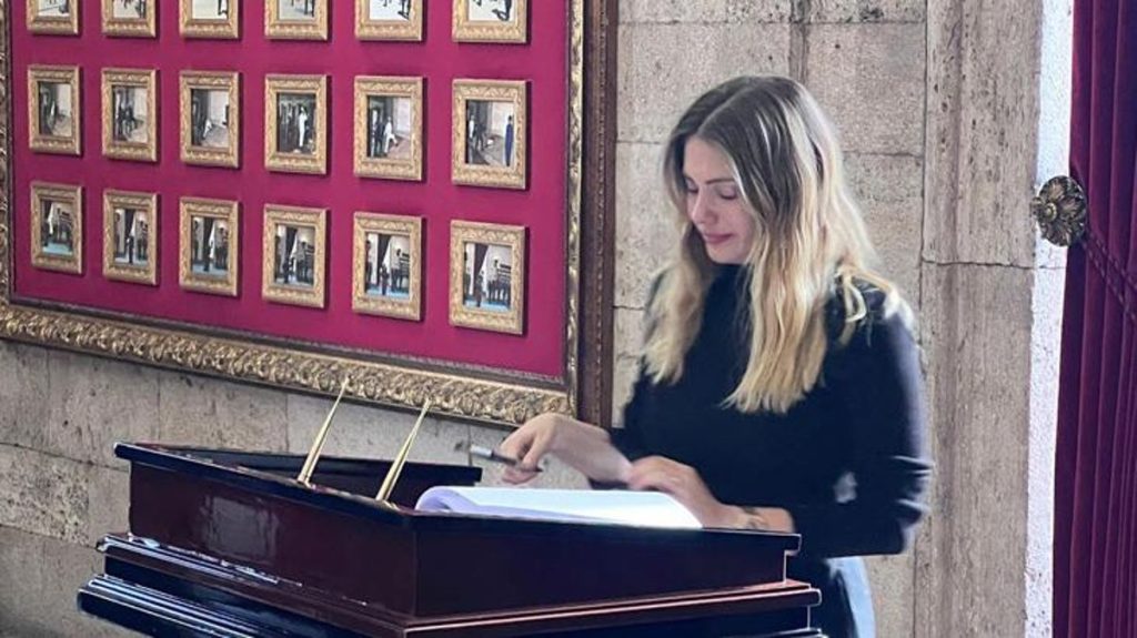 Pecado Original: Quién Es Eda Ece, La Actriz Que Da Vida A Yildiz Yilmaz