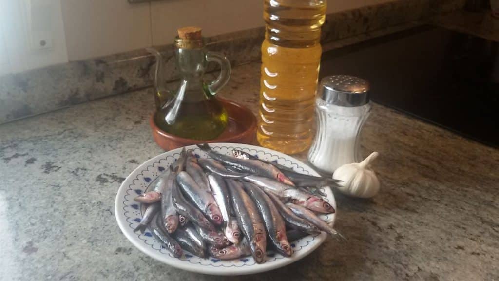 Boquerones En Vinagre: El Truco Infalible Para Que Queden Perfectos En Casa 4 La Limpieza De Los Boquerones