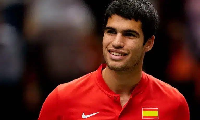 Carlos Alcaraz pone contra las cuerdas a la organización del Open de Australia