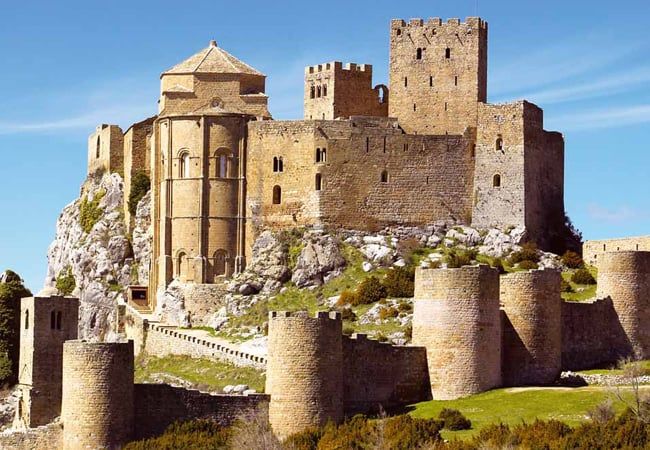 El Castillo De Loarre En Huesca