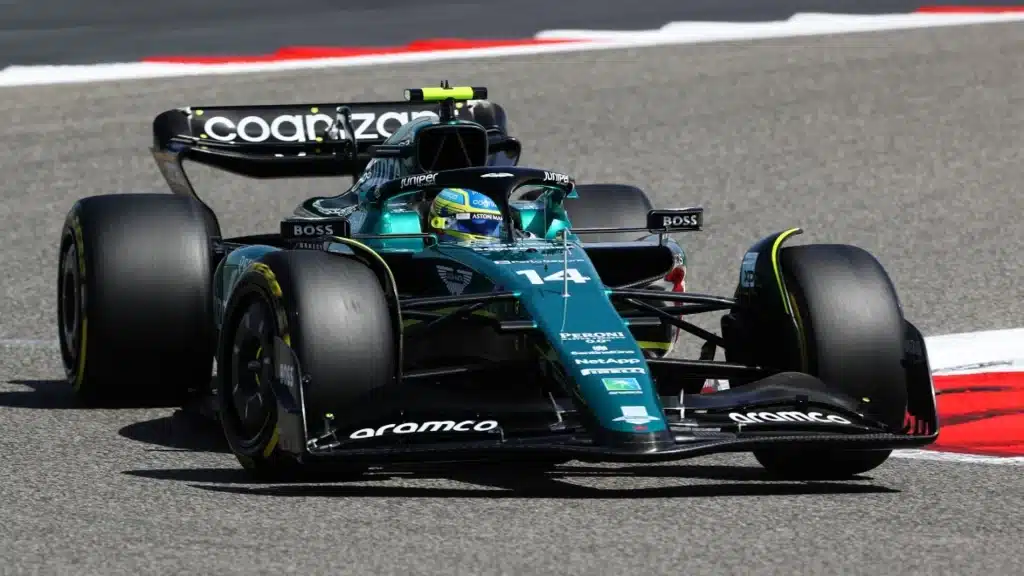 El Coche De Alonso Tendrá Modificaciones A Lo Largo Del Año