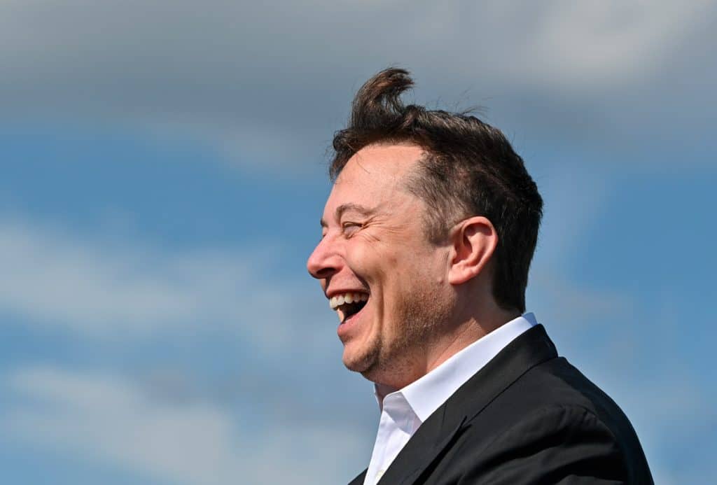 ¿Quién es el misterioso nuevo millonario que supera a Elon Musk?