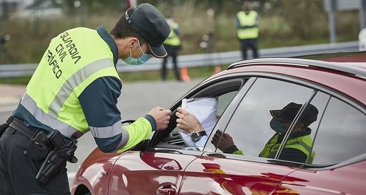 La DGT advierte: este conocido truco no te permite librarte de una multa