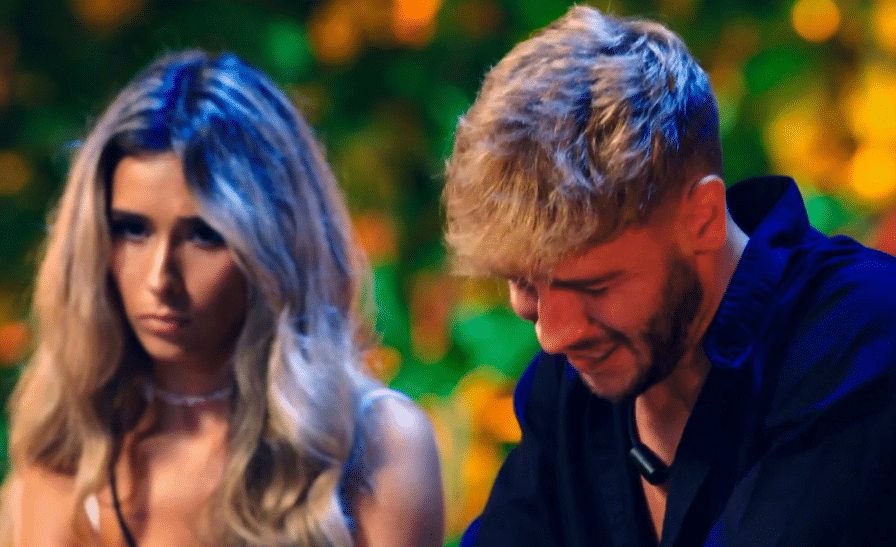 Pareja Termina