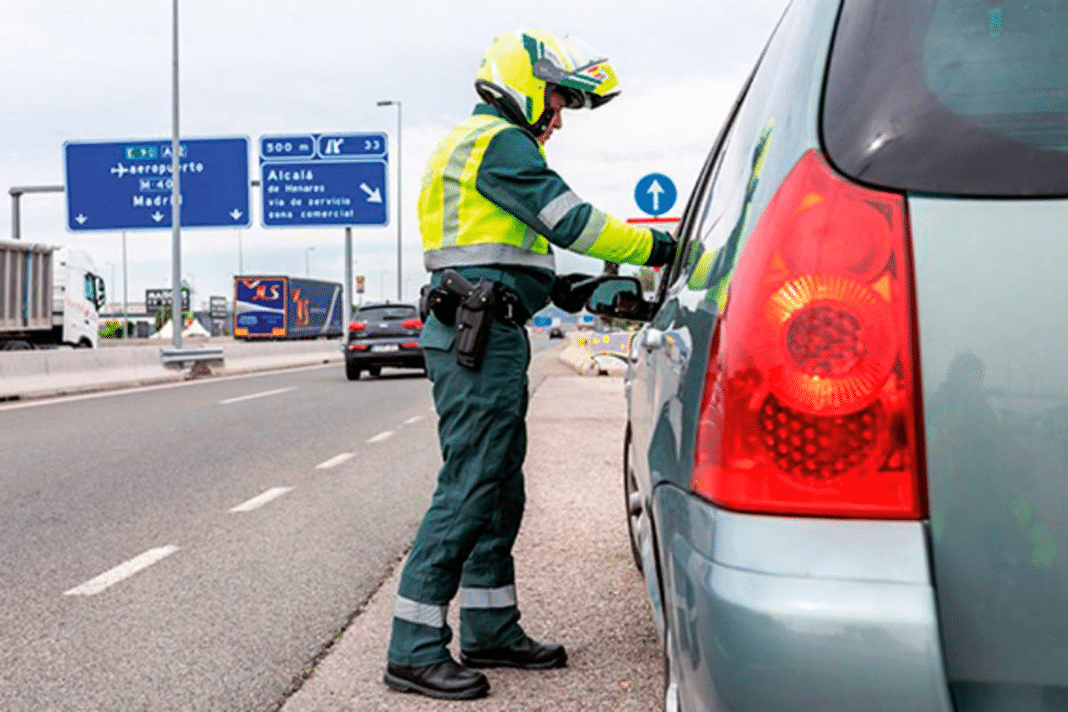 Las multas por ocasionar daños en las carreteras y señales de tráfico