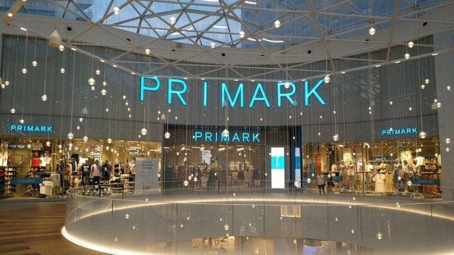 Las sandalias por 10 euros de Primark que pegan con todo