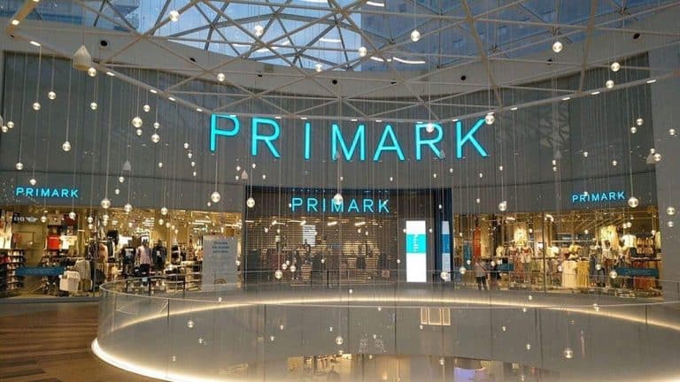 Las sandalias por 10 euros de Primark que pegan con todo