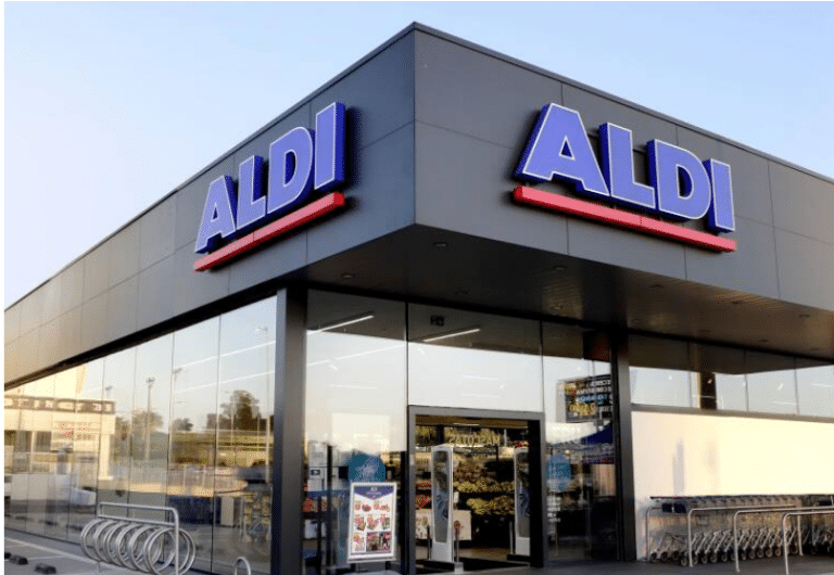 Las zapatillas de Aldi tiradas de precio que lucen perfectas en cualquier ocasión