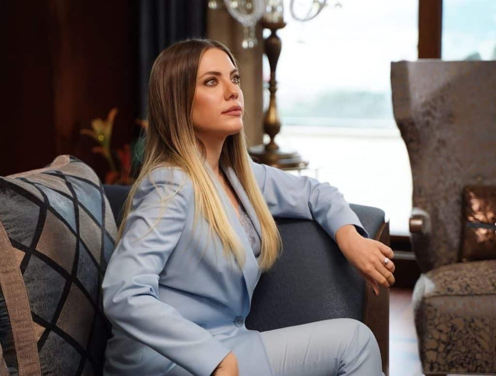Pecado Original: Quién Es Eda Ece, La Actriz Que Da Vida A Yildiz Yilmaz