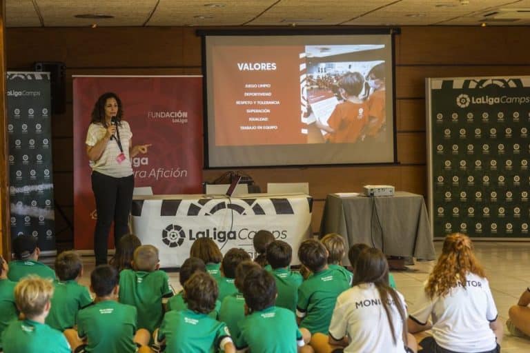 Más de 63.000 niños y niñas han participado en Futura Afición, un proyecto de Fundación LaLiga para promover un deporte sin violencia