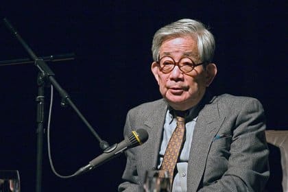 Muere a los 88 años el premio Nobel de Literatura Kenzaburo Oe