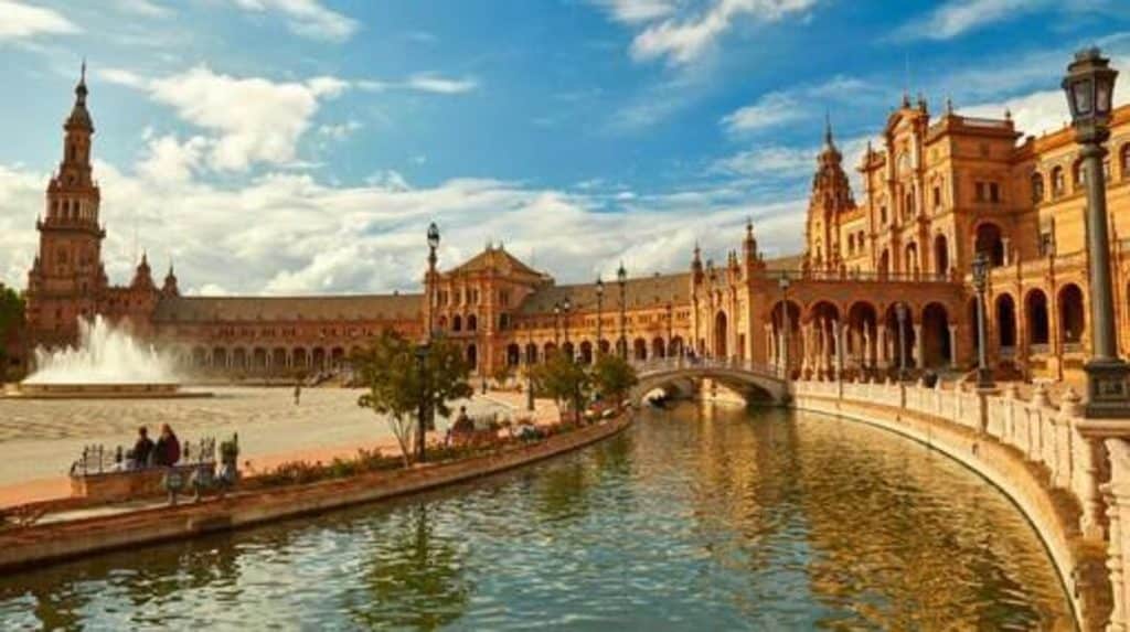 Las Joyas Europeas Para Escaparse Esta Semana Santa