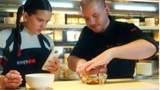 Pollo Teriyaki: cómo hacer el mejor sándwich de la mano de Dabiz Muñoz y Rosalía