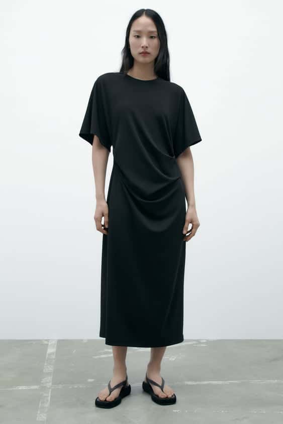 Vestido Midi Pliegues, Colección De Zara