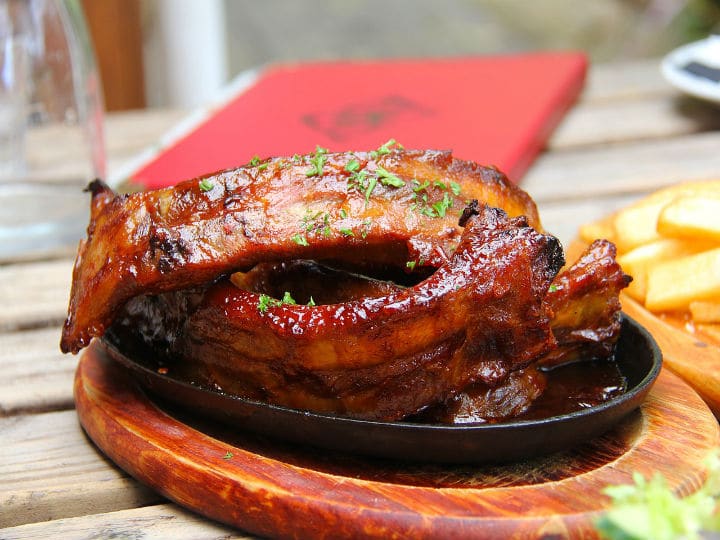 Las Costillas De Cerdo A La Cerveza