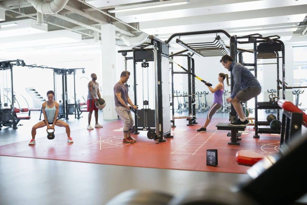 Genteentrenandoenelgym 5B0809C01D64040037Ab04E7