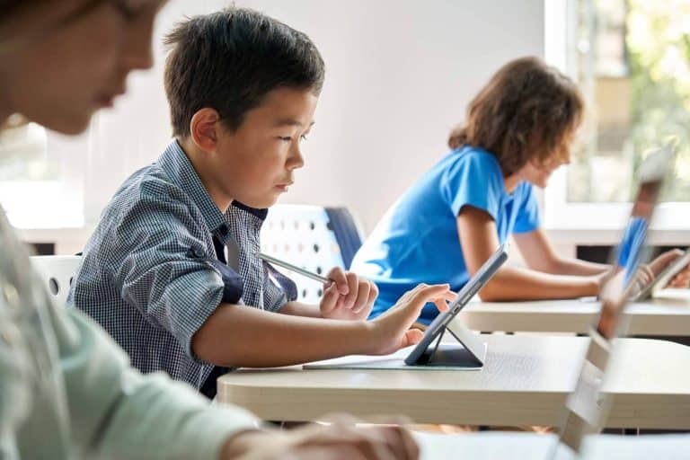La revista digital ESBUENISIMO NEWS organiza un taller de creación de medios digitales dirigido a colegios y universidades