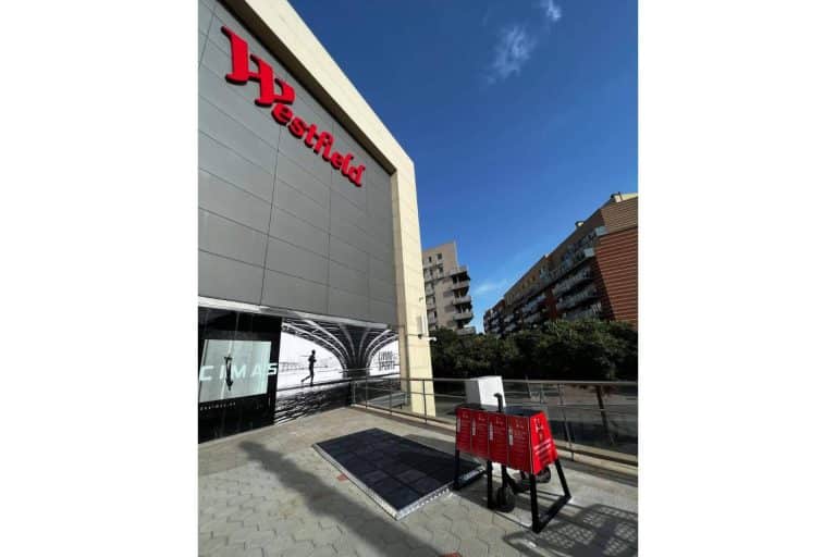 Instalación de un aparcamiento 100 % sostenible en Cataluña, de la mano de YUP