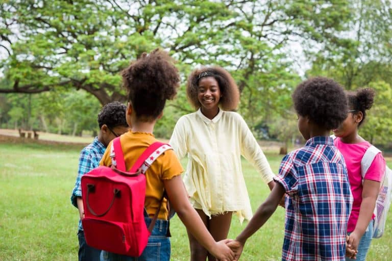 ¿Cuáles son las titulaciones de la rama sociocultural disponibles en EEP iGroup?