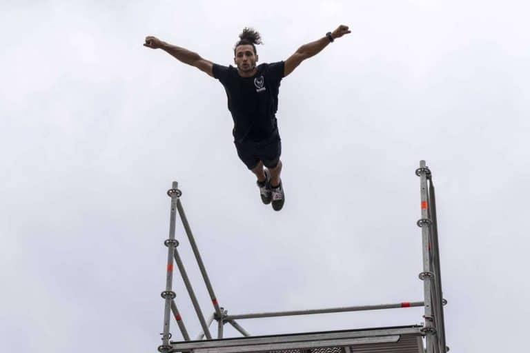 ¿Cuáles son los beneficios de acceder a un curso de stunt performer como el que ofrece In Extremis Film Services?
