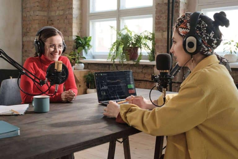 La importancia de las entrevistas en pódcasts para construir su autoridad y credibilidad