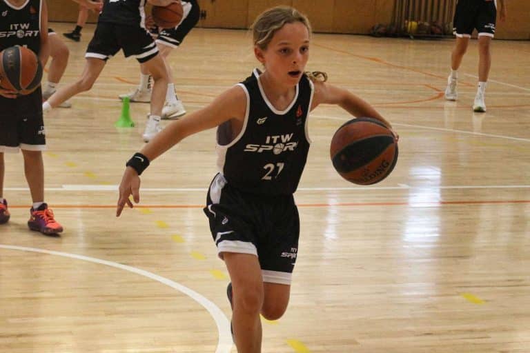 La influencia del trabajo de la preparación física en la mejora de un jugador de baloncesto, por ITW Sport