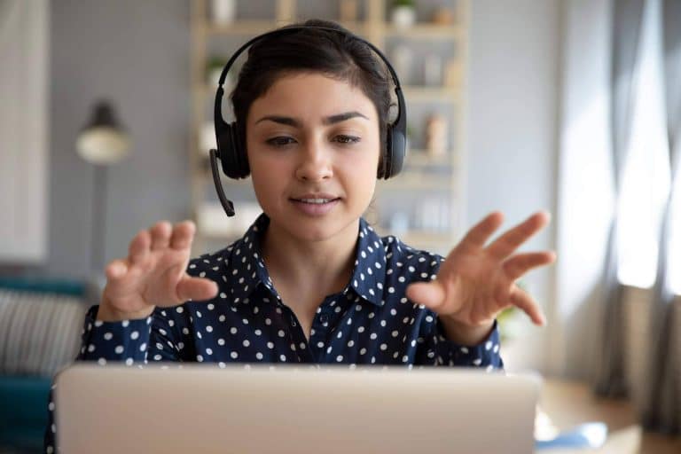 Los beneficios de contratar una línea 900