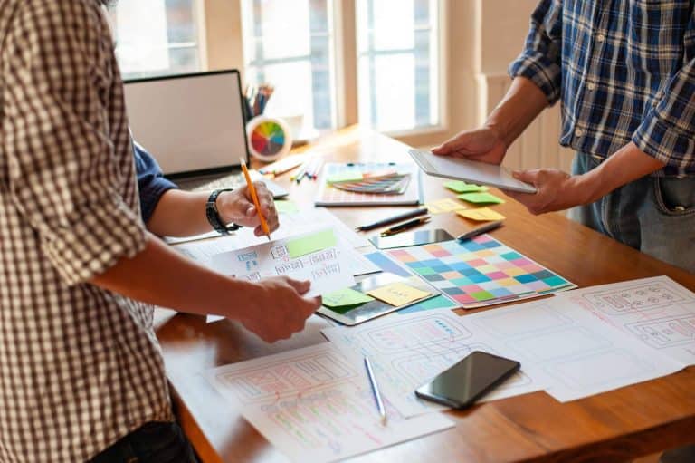 Ahorrar tiempo contratando a diseñadores web profesionales, por Destaca